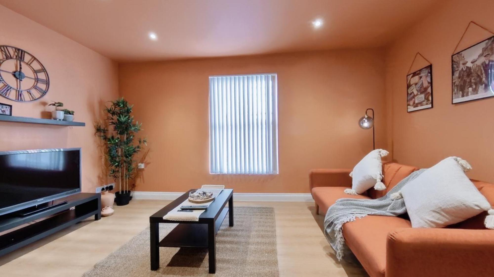 Group Bookings: Up To 30 Guests Across 5 Spacious Flats! Keyless Access Free Wifi & Parking バーミンガム エクステリア 写真